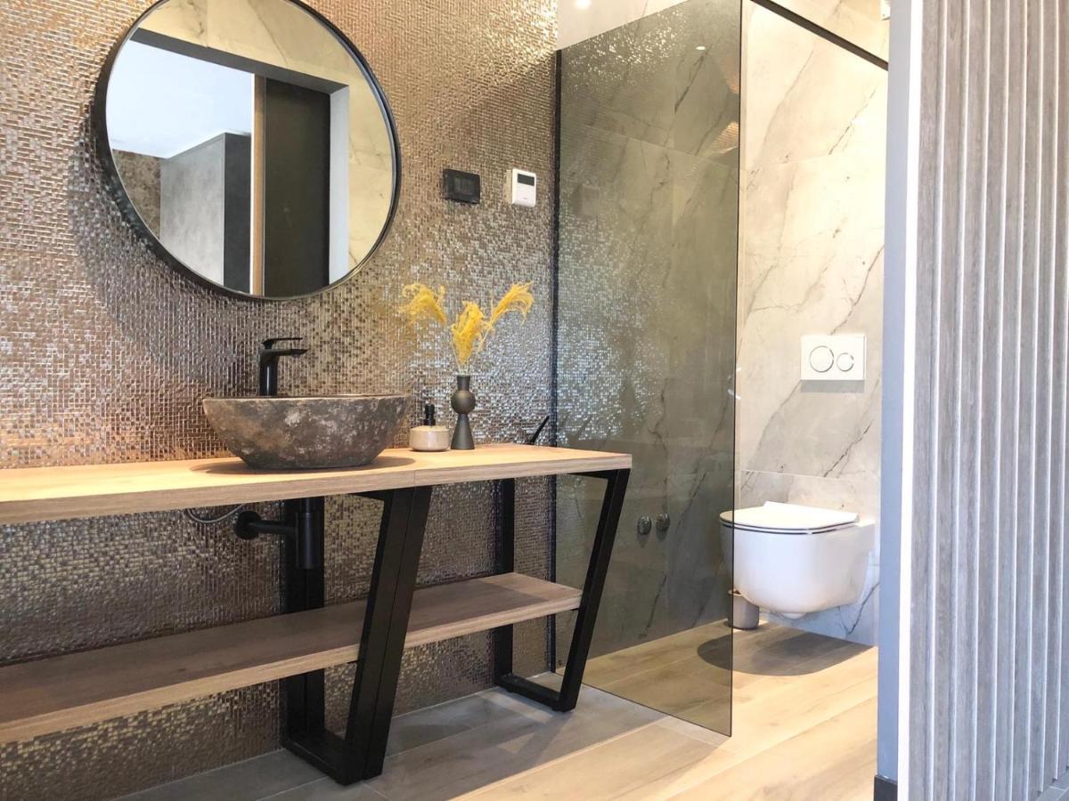 Superb Design Villa מדולין מראה חיצוני תמונה